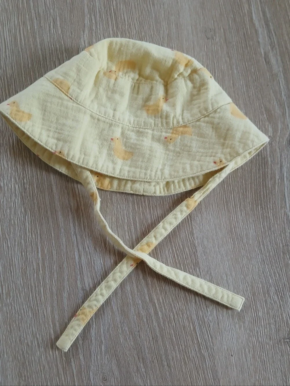 Hanna Anderson Yellow Baby Bucket Hat Duck Print Chin Strap Cotton Floppy 0-3 M